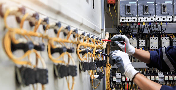 Professional Electrician technician working in Reedsville, WI